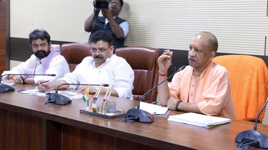 Varanasi News : CM ने मध्य क्षेत्रीय परिषद की बैठक की तैयारियों को समय से पूरा कराने का दिया निर्देश