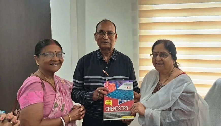 Lucknow News: बेबी रानी मौर्य ने कान्तिमोय मुखर्जी की रसायन विज्ञान पुस्तक का किया विमोचन