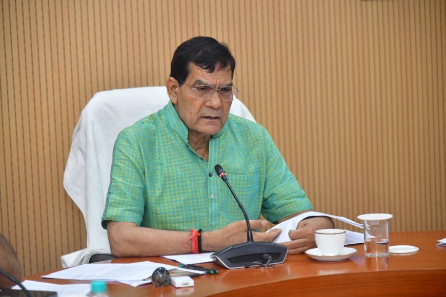 Lucknow News : वैश्विक नगरीय व्यवस्थापन के जैसा हो नगरीय निकायों की व्यवस्था, टोल फ्री 1533 और डीसीसीसी से मॉनीटरिंग कर शिकायतों का त्वरित समाधान करायें