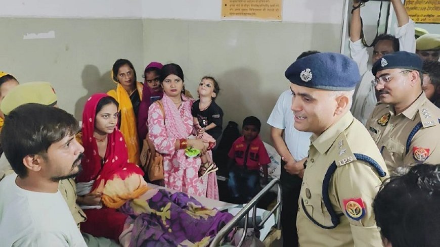 Hardoi News: एसपी का क्विक एक्शन- महिला चिकित्सालय से चोरी हुए नवजात को पुलिस ने बरामद किया, परिवार की खुशियां लौटीं, एसपी ने पुलिस टीम को 25,000 रू. देने की घोषणा की। 