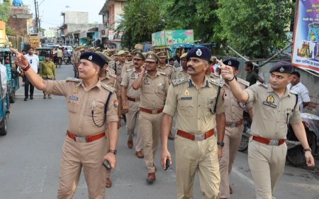 Sambhal News : पांच सुपर जोन, 15 जोन, 63 सेक्टर में बांटा सम्भल, पैदल मार्च कर लिया सुरक्षा का जायज़ा
