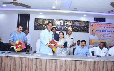 Hardoi: क्षेत्र पंचायत की बैठक में उच्चशिक्षा राज्यमंत्री रजनी तिवारी ने किया 26 विकास कार्यों का लोकार्पण।