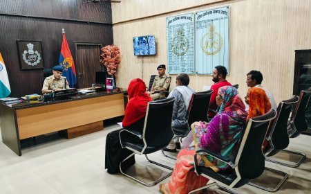 Hardoi : जनसुनवाई में एक दिन में सुनीं 164 जन शिकायतें, त्वरित कार्रवाई के निर्देश