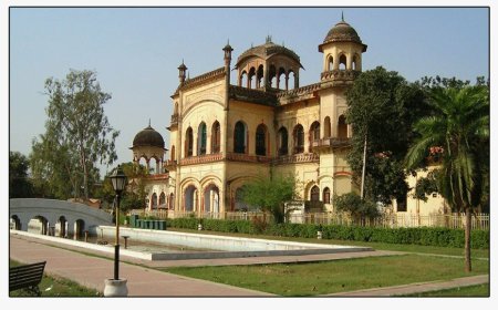 Lucknow : बी०वी०ए० के डिग्री कोर्स के तृतीय सेमेस्टर की कक्षाओं का नियमित संचालन प्रारम्भ