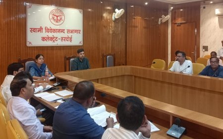 जिला पोषण समिति की बैठक: आँगनबाड़ी केंद्रों में पोषण और नवाचार पर जोर। 