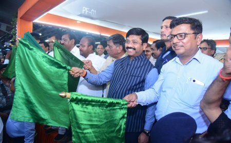 Lucknow : अमृत भारत एक्सप्रेस ट्रेन का शुभारम्भ कनेक्टविटी के नये अध्याय की शुरुआत है: नन्दी