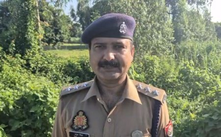हरदोई के हूसेपुर गांव में वृद्ध चौकीदार का शव मिलने से सनसनी, पुलिस जांच में जुटी पुलिस।