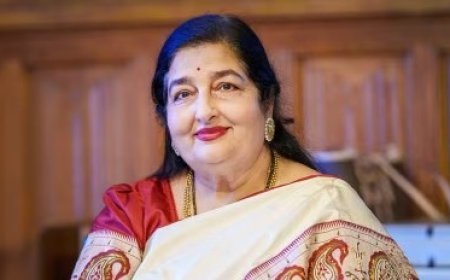 कांवड़ यात्रा में अश्लील डांस पर अनुराधा पौड़वाल की नाराजगी- 'यह नॉनसेंस बंद कीजिए। 