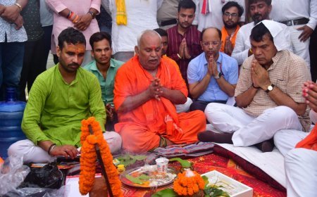 Lucknow : इंदारा रेलवे क्रासिंग पर रोड ओवरब्रिज का नगर विकास मंत्री ने किया भूमिपूजन, मंत्री शर्मा ने प्रधानमंत्री और रेल मंत्री का जताया आभार