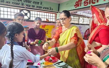 राष्ट्र सेविका समिति ने मनाया हरियाली तीज और रक्षाबंधन उत्सव, रक्षा सूत्र बांधकर दिया सामाजिक एकता का संदेश। 