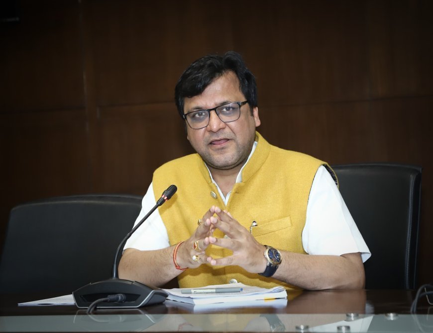 Lucknow News : प्रथम तिमाही माह में 14229 करोड़ रुपये लगभग 98.8 प्रतिशत राजस्व प्राप्त करने में सफलता, माह जून में आबकारी विभाग ने 4458.22 करोड़ रुपये राजस्व अर्जित किया