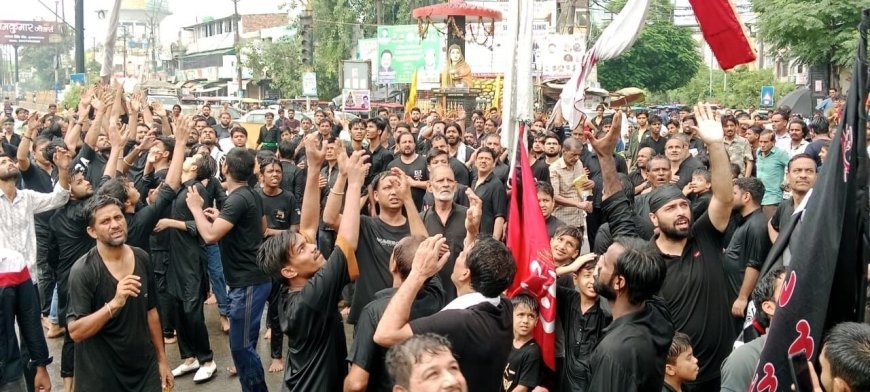 Deoband News : या हुसैन, या हुसैन की सदाओं के साथ निकाला गया मातमी जुलूस