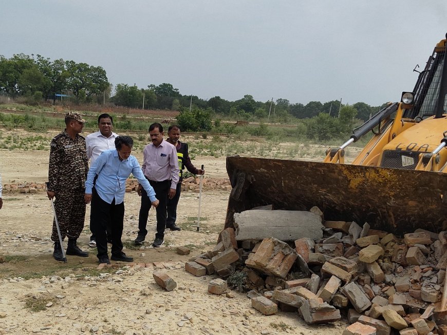 Lucknow : लखनऊ में अवैध प्लाटिंग पर बुलडोजर की कार्रवाई, गुड़म्बा, बीकेटी और दुबग्गा में चार कॉलोनियां ध्वस्त