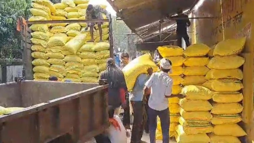 Lucknow : उर्वरकों की ओवर रेटिंग और कालाबाजारी पर होगी सख्त कार्रवाई, हेल्पलाइन जारी, तुरंत होगा एक्शन