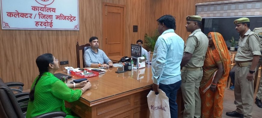 जन सुनवाई में जिलाधिकारी अनुनय झा ने सुनीं 99 शिकायतें, त्वरित निस्तारण के साथ पेंशन और आयुष्मान कार्ड वितरण। 