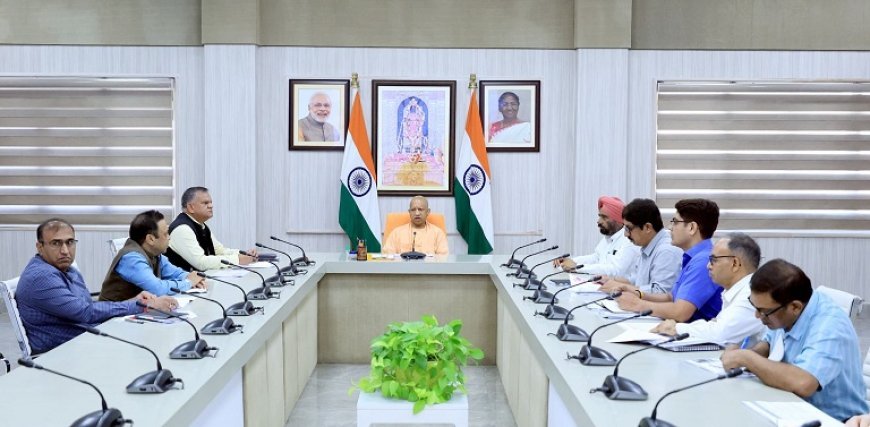 मुख्यमंत्री योगी का बड़ा फैसला: पूर्वी पाकिस्तान से विस्थापित परिवारों को मिलेगा भूमि स्वामित्व।