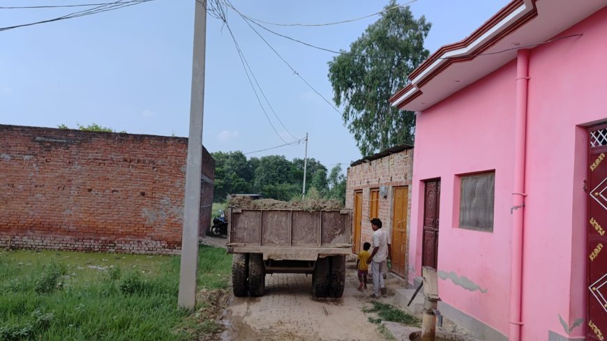 Sitapur : सीतापुर में अवैध मिट्टी खनन का खेल चालू, प्रशासन की नाकामी या संरक्षण?