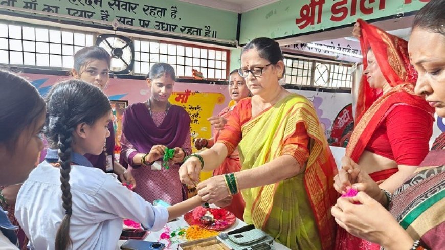 राष्ट्र सेविका समिति ने मनाया हरियाली तीज और रक्षाबंधन उत्सव, रक्षा सूत्र बांधकर दिया सामाजिक एकता का संदेश। 