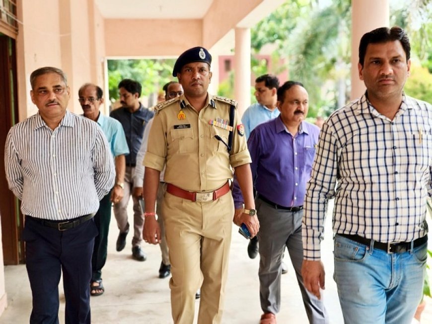 पुलिस उपमहानिरीक्षक व आयुक्त ने की यूपीपीएससी समीक्षा अधिकारी परीक्षा-2023 की तैयारियों का निरीक्षण।