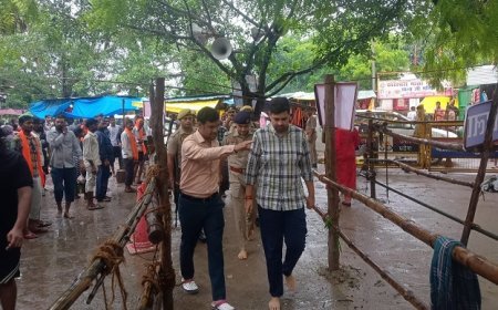 श्रावण मास के अंतिम सोमवार को जिलाधिकारी व पुलिस अधीक्षक ने किया सकाहा मंदिर का भ्रमण। 