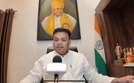 अखिलेश पर बेसिक शिक्षा मंत्री का तीखा हमला: कहा, सपा राज में 3.45 करोड़ बच्चे थे स्कूल से दूर। 