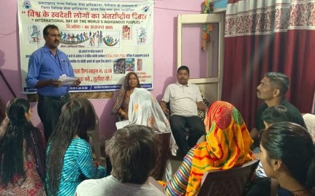 बैरिया दौलत में जागरूकता शिविर: जिला विधिक सेवा प्राधिकरण ने जनजाति अधिकारों और निःशुल्क विधिक सेवाओं की दी जानकारी।