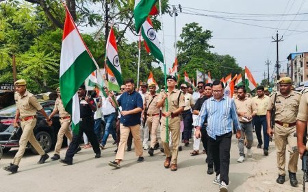 हर घर तिरंगा अभियान: जिलाधिकारी व पुलिस अधीक्षक ने तिरंगा रैली को दिखाई हरी झंडी। 