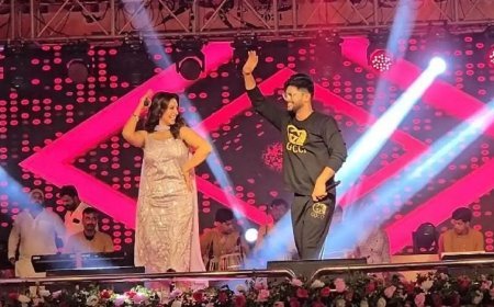 आरा में भोजपुरी स्टार अक्षरा सिंह के स्वागत में उमड़ी भीड़, ज्वेलरी शॉप उद्घाटन में मचा हंगामा।