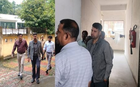 जिलाधिकारी अनुनय झा ने राजनीतिक दलों के साथ किया ईवीएम-वीवीपैट वेयरहाउस का निरीक्षण, दिए मानक व्यवस्था के निर्देश। 