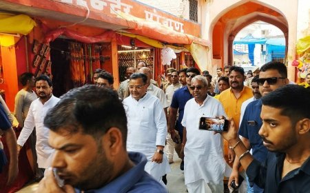 नैमिषारण्य नगरपालिका परिषद: मंत्री जयवीर सिंह सीमा भार्गव के शपथ ग्रहण समारोह में की शिरकत, 90 करोड़ की परियोजनाओं का लोकार्पण।