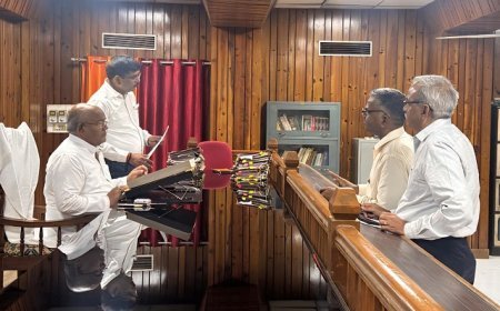 पिछड़ा वर्ग आयोग अध्यक्ष ने की 30 प्रकरणों की जनसुनवाई, अधिकारियों की अनुपस्थिति पर जताई कड़ी नाराजगी।