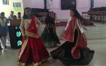 Ballia : कला उत्सव 2025 के आयोजन में प्रतिभाओं ने विधाओं एवं सांस्कृतिक कार्यक्रम प्रस्तुत कर मोहा, अब्बलों ने बाजी मारी