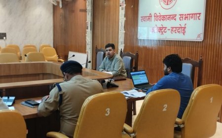 सड़क सुरक्षा समिति बैठक: राष्ट्रीय राज्य मार्ग के अवैध ढाबों को तत्काल बन्द करायें - अनुनय झा