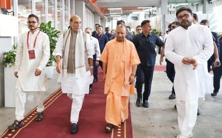 रक्षा मंत्री और सीएम योगी ने गौतमबुद्ध नगर में रक्षा उपकरण एवं ड्रोन निर्माण इकाई किया लोकार्पण, शस्त्र और शास्त्र के समन्वय से ही राष्ट्र बनेगा शक्तिशाली।