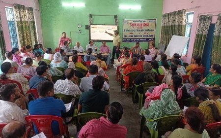 खैराबाद में शिक्षकों की मासिक बैठक सम्पन्न, कायाकल्प और यू-डाइस पर जोर, खंड शिक्षा अधिकारी ने दिए गुणवत्तापूर्ण कार्यों के निर्देश। 