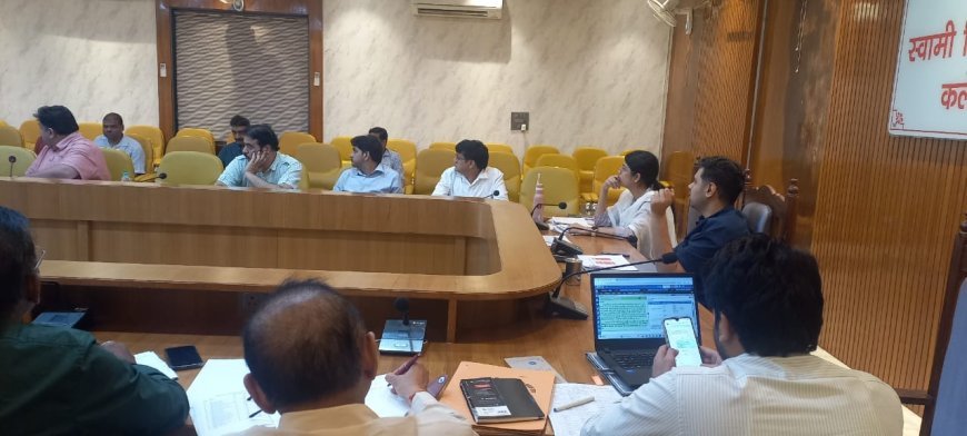 Hardoi : 5 अगस्त से लगने वाले कैम्पों में पात्र युवाओं को मुख्यमंत्री युवा उद्यमी विकास योजना से करें आच्छादित: जिलाधिकारी