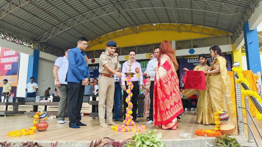 Hardoi : पुलिस अधीक्षक ने सेंट जेवियर्स हाई स्कूल में सीबीएसई क्लस्टर-IV कबड्डी प्रतियोगिता का किया उद्घाटन