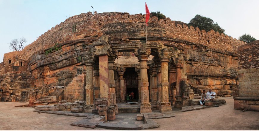 कालिंजर किला बनेगा पर्यटन हब, 16 करोड़ की योजनाओं से होगा समग्र विकास - जयवीर सिंह 