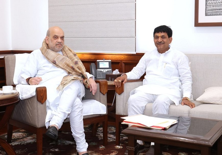 गृह मंत्री अमित शाह को उनके ऐतिहासिक कार्यकाल पर मंत्री कपिल देव अग्रवाल ने दी बधाई। 