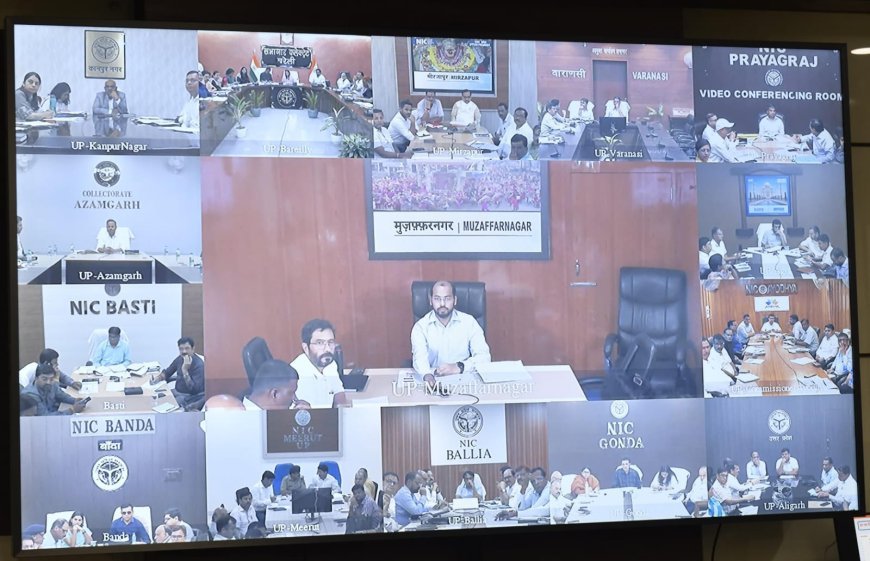 Lucknow : मुख्य सचिव ने वीडियो कॉन्फ्रेसिंग के माध्यम से सभी जिलाधिकारियों के साथ बैठक कर हर घर तिरंगा अभियान की तैयारियों की समीक्षा की