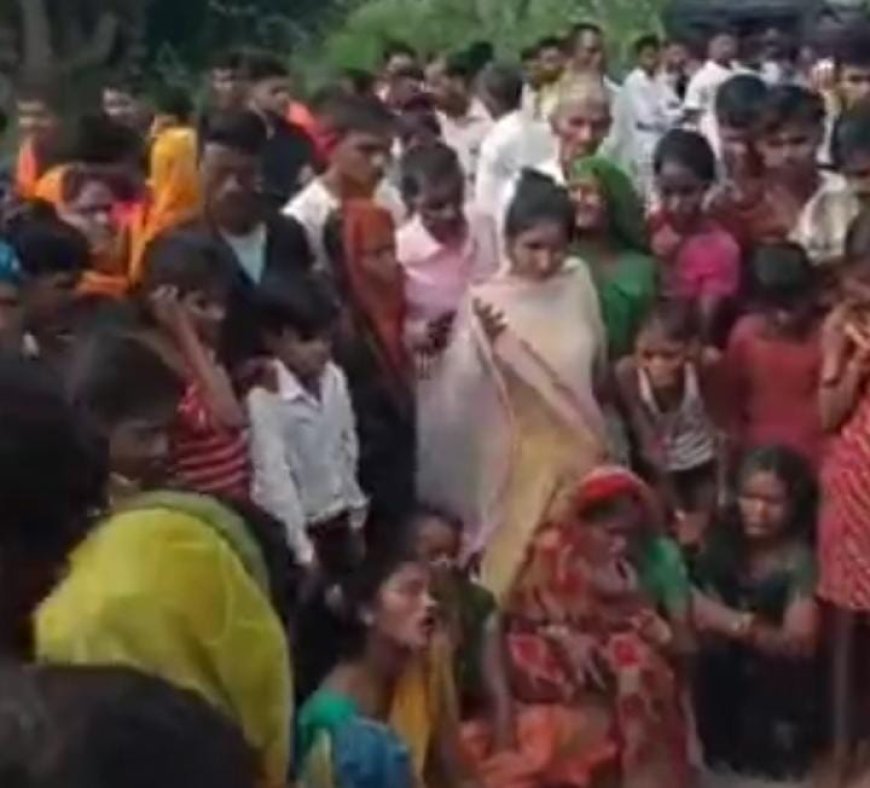 Sitapur : रक्षाबंधन पर ससुराल गए युवक की संदिग्ध परिस्थितियां में मौत, सड़क किनारे शव मिलने से परिजनों ने ससुराल वालों पर लगाए हत्या का आरोप