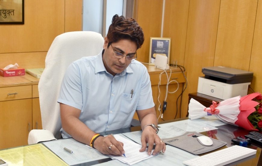 Lucknow : बाढ़ प्रभावितों के साथ खड़ी है योगी सरकार, पीड़ितों की हर जरूरत का रखा जा रहा पूरा ध्यान