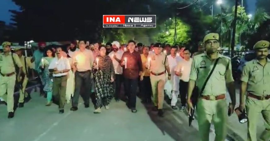 Hardoi : विभाजन विभीषिका स्मृति दिवस: डीएम- एसपी की अगुआई में अंबेडकर पार्क से गांधी भवन तक कैंडल मार्च निकाला
