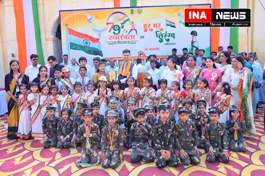 देश की आजादी में पुरूषों के साथ महिलाओं का भी काफी योगदान रहा है - जिलाधिकारी