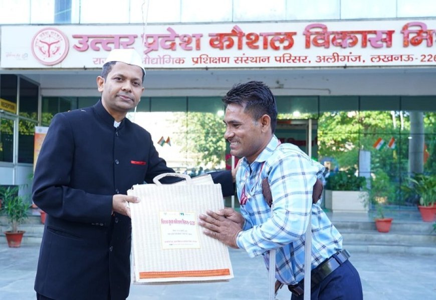 स्वतंत्रता दिवस पर मिशन निदेशक पुलकित खरे का राष्ट्र प्रेम संदेश, दिव्यांगजन रोजगार अभियान के शीर्ष 5 युवाओं का सम्मान।