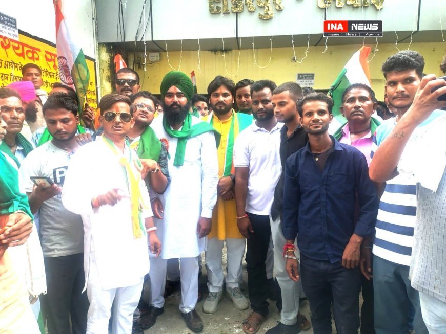 Hardoi : हरदोई में भारतीय किसान यूनियन ने अयारी गांव से टोडरपुर ब्लाक तक तिरंगा यात्रा निकाली