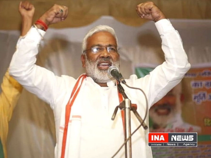 Lucknow : कुर्सी खो चुके 'सपनों के सौदागर' जनता को गुमराह करने के लिए कर रहे चुनाव आयोग पर हमलाः स्वतंत्र देव सिंह