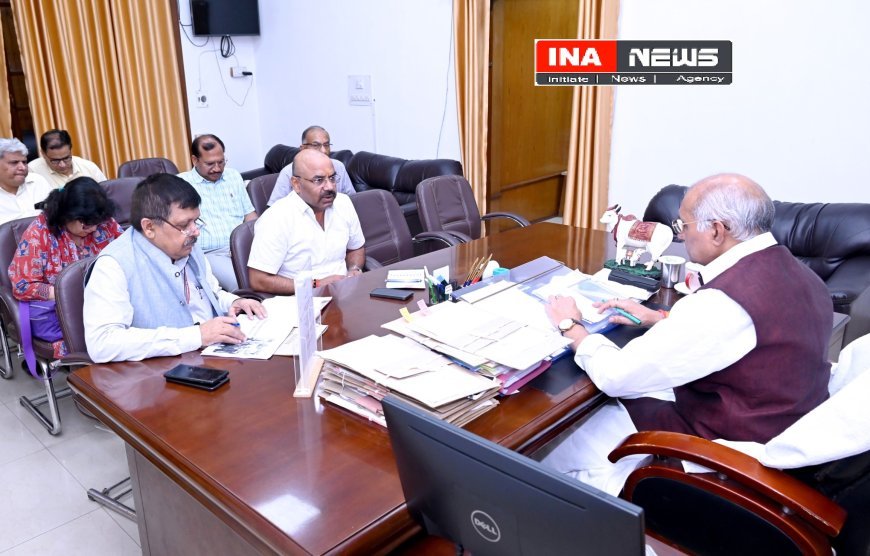 Lucknow : प्रदेश को वन ट्रिलियन डॉलर इकोनॉमी बनाने में दुग्ध विभाग की होगी महत्वपूर्ण एवं सार्थक भूमिका