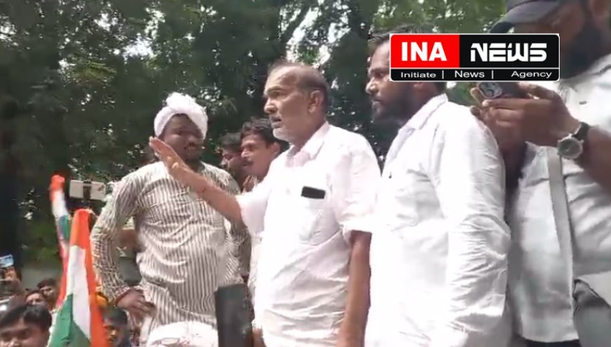 पूर्वांचल छात्र संघर्ष समिति का स्वास्थ्य सड़क और बिजली की दुर्व्यवस्था व्यवस्था को लेकर जबरदस्त प्रदर्शन।