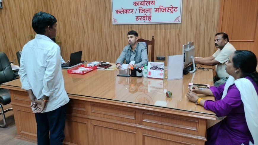 जिलाधिकारी अनुनय झा ने जन सुनवाई में सुनीं 52 शिकायतें, त्वरित निस्तारण के दिए निर्देश। 